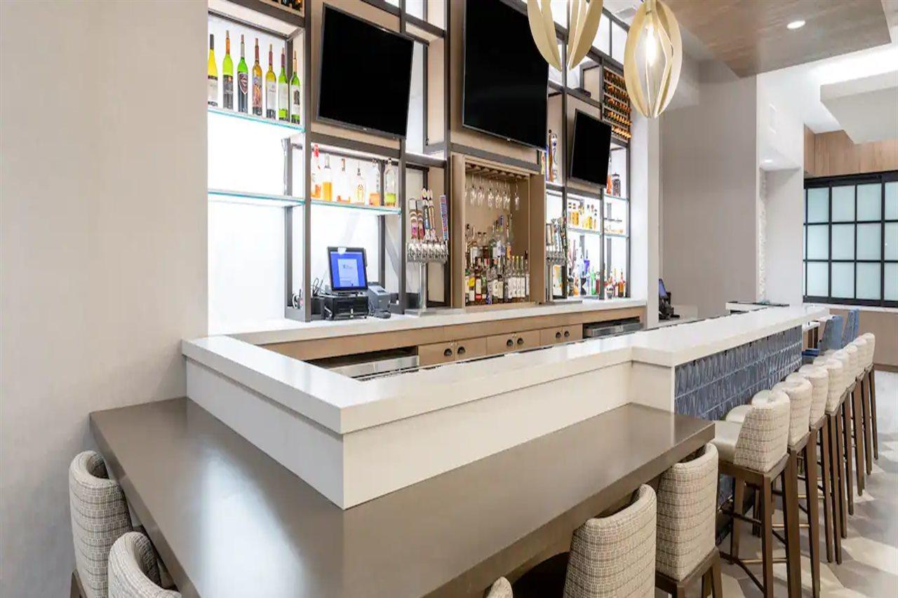 Hilton Garden Inn Albuquerque Downtown, Nm Екстериор снимка